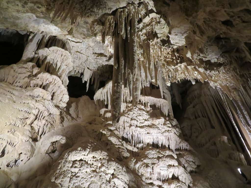 Mitchelle Caverns