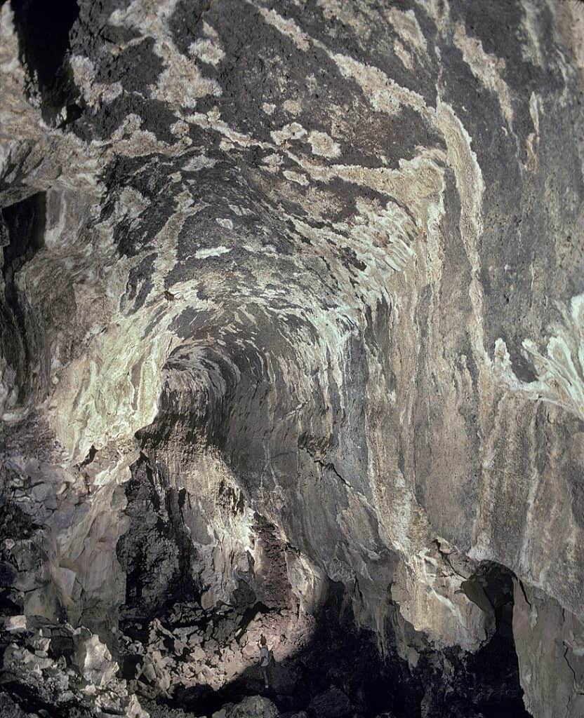 PLutos Cave in California